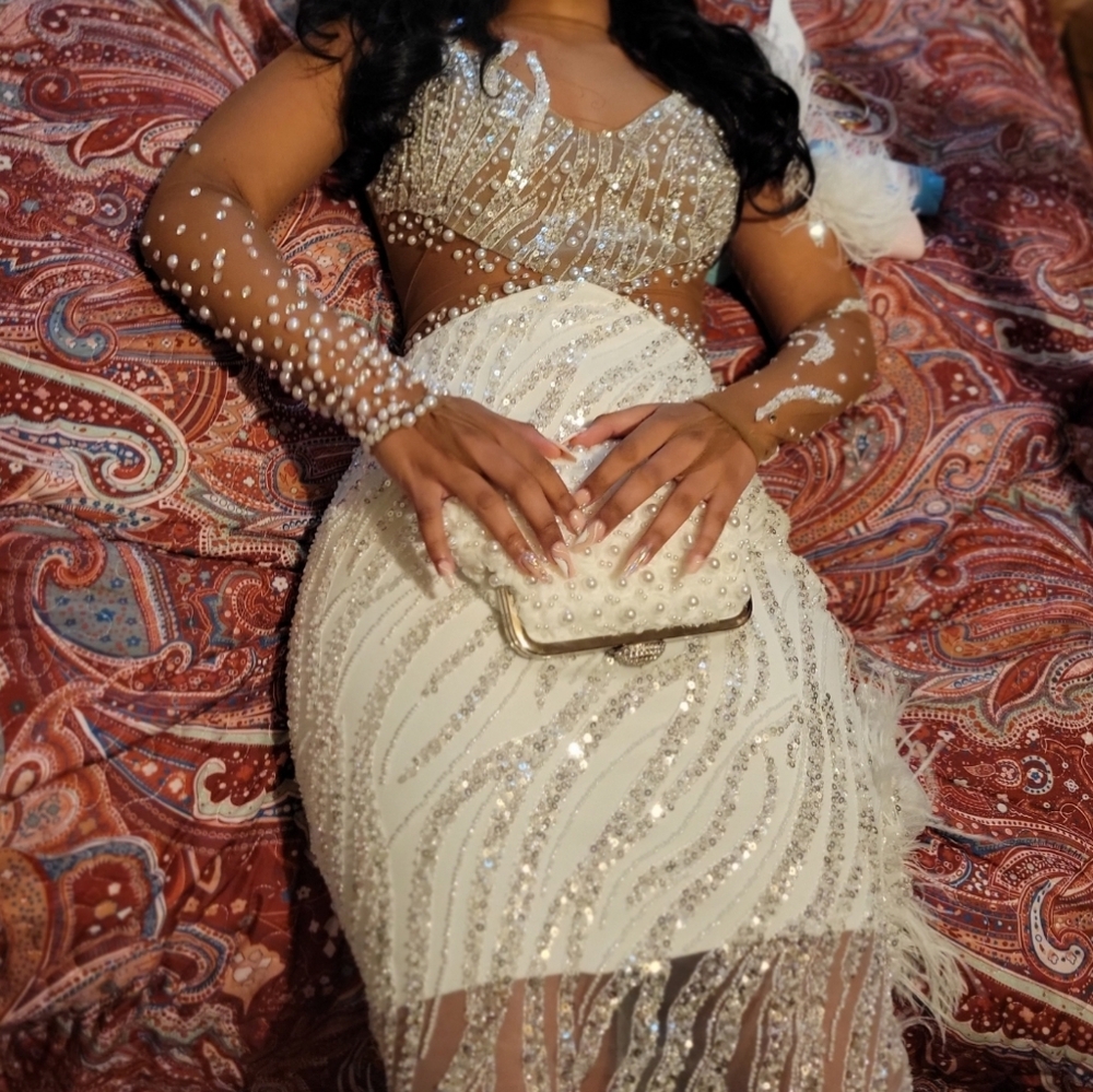 Prom dress - Picture 2 of 8